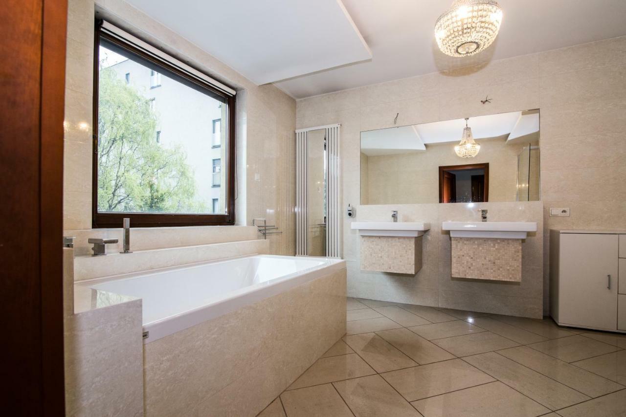 Apartamenty Hierowskiego 60G Katowice Luaran gambar